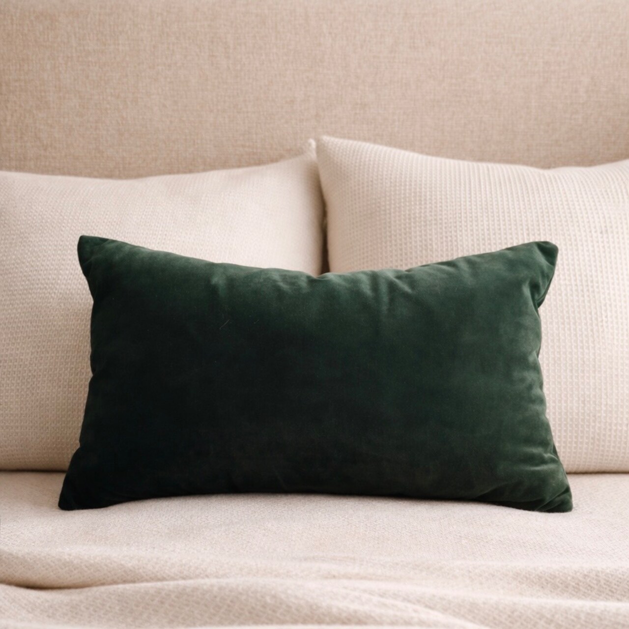 Luxor Emerald Velvet Christmas Lumbar Pillow Cover – 12" × 20" | Busa Designs